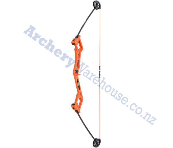 Bear Archery Youth Bow Package Valiant - Image 2